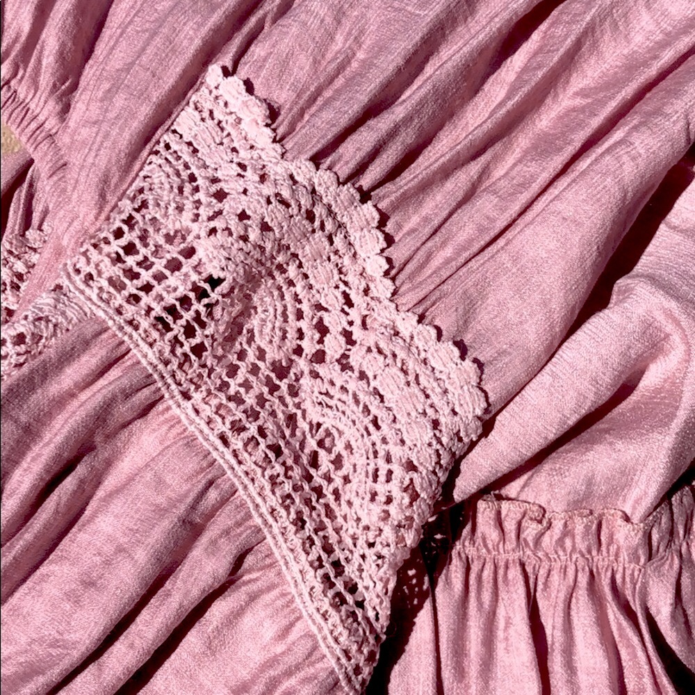 BRAND NEW Pink Cotton & Crochet Lace Open Back Ruffle Hem Halter Dress Sz Large - Picture 5 of 14